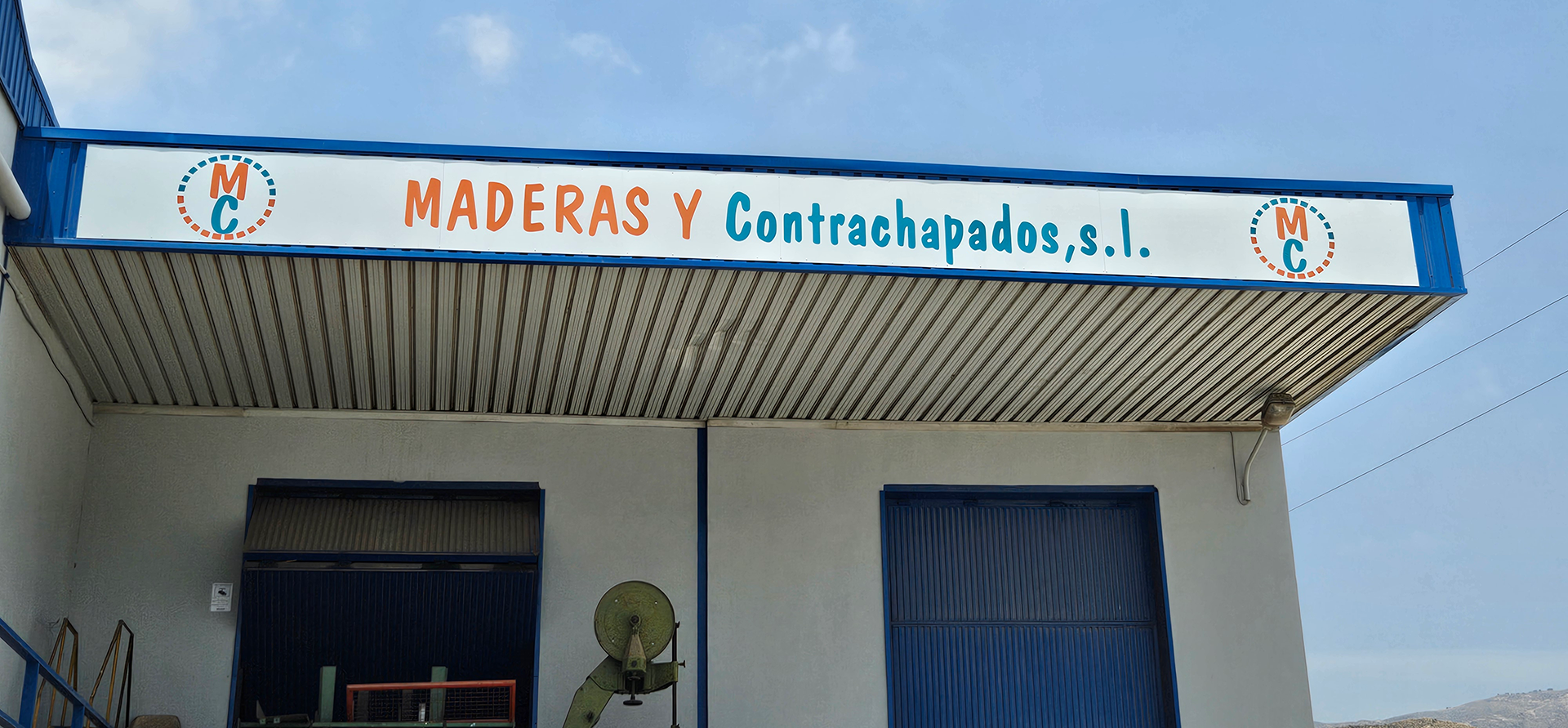 MADERAS-Y-CONTRACHAPADOS--Sobre-Nosotros